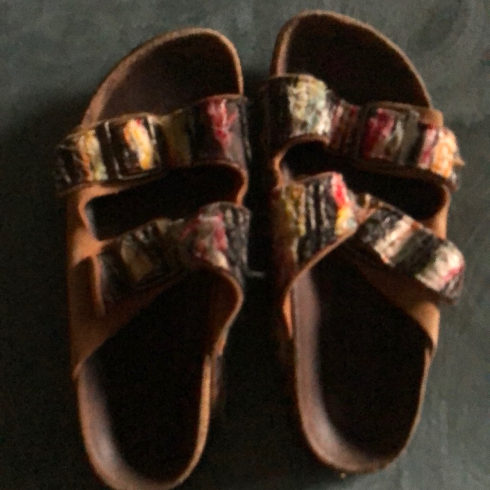 Birkenstock size ? Maybe 38/39
